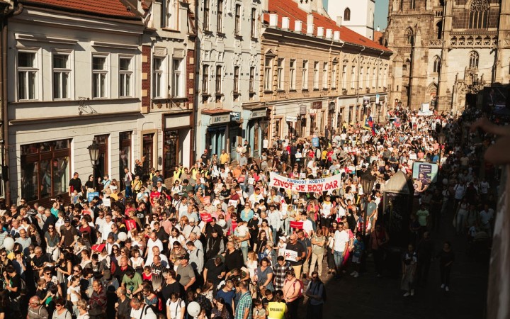 V Košiciach sa zišlo 40-tisíc ľudí. Nech je to pochod radosti, odkázal pápež František