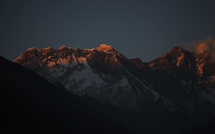 Americký horolezec sa stal jedenástou obeťou Mount Everestu v tejto sezóne