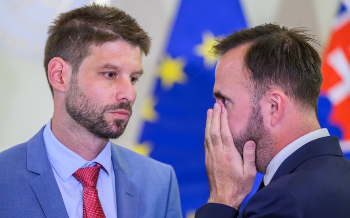 Vysvetlite, kam pôjde miliarda eur z konsolidačného balíčka, vyzýva PS vládu