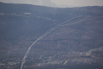 Izraelská armáda tvrdí, že zmarila rozsiahly raketový útok Hamasu