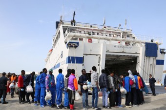 V Janove zakotvila loď so 100 migrantmi, rozdelia si ich iné krajiny