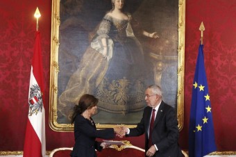 Rakúsky prezident Van der Bellen vymenoval dočasnú vládu
