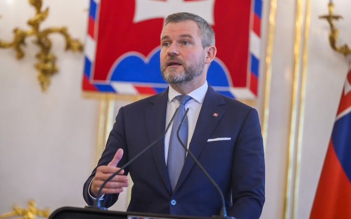 Prezident necháva politickú zodpovednosť na vláde. Naznačil, že transakčnú daň nedomysleli