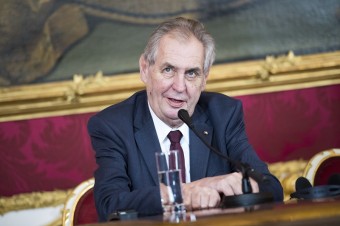 Zeman si pozval ruského veľvyslanca, chce vysvetliť návrh zákona o veteránoch