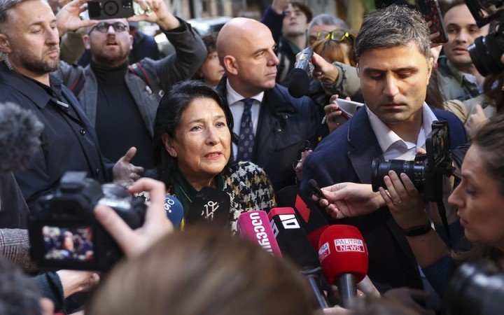 Gruzínsky sen vyhral, jeho volebný zisk je však iba 40 percent