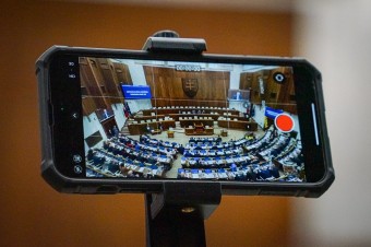 Parlament prijal uznesenie odsudzujúce začlenenie práva na potrat do Charty EÚ