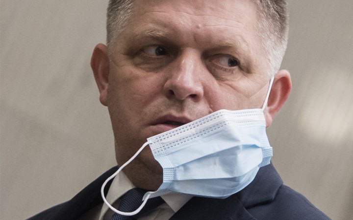 Priestupky za porušovanie opatrení budú vymazané a pokuty vrátené. Je to prvý krok, vraví Fico
