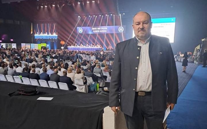 Je to medzi nami a Ficovou koalíciou, s Dankom prestávame komunikovať, tvrdia po sneme