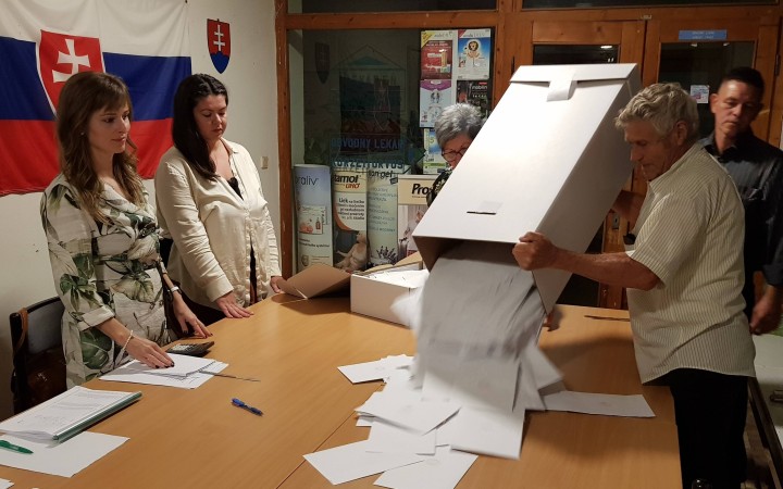 Nemiešajme zmenu volebného systému s obrodou regiónov, môže to zabiť obe reformy