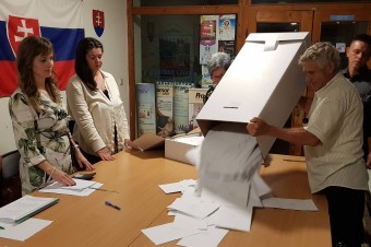 Nemiešajme zmenu volebného systému s obrodou regiónov, môže to zabiť obe reformy