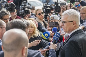 Kampaň Ivana Korčoka vzbudzuje pochybnosti, tvrdí Transparency International