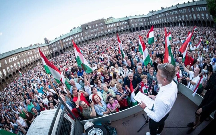 Orbán a Fidesz sú už iba druhí. Čo sa deje v Maďarsku?