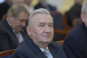 Čaputovej kytica na hrobe Michala Kováča