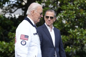 Joe Biden opakoval, že svoju právomoc nevyužije, teraz argumentuje podobne ako Trump