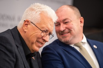 Koalícia bude mať aj hlasy od huliakovcov, Fico odklepol ich požiadavky