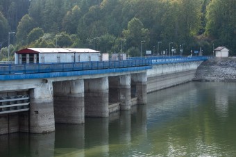 Pomáha odstraňovanie vodných stavieb životnému prostrediu alebo prispieva k povodniam?