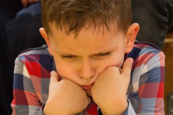 Tápem v tom, do akej miery nechať syna rozhodovať, ak chcem k nemu pristupovať rešpektujúco