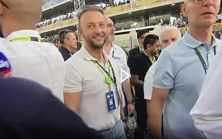 Šutaj Eštok bol v Abú Zabí s ľuďmi z finančných skupín, upozorňujú Demokrati