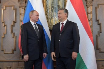 Mierové urovnanie vojny na Ukrajine stále neprichádza do úvahy, odkázal ruský prezident
