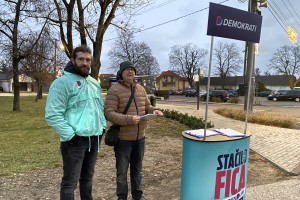 Ako som zbieral s Demokratmi podpisy pod petíciu „Stačilo Fica“