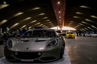 Európski ľudovci žiadajú urýchlené zrušenie zákazu spaľovacích motorov a obnovu automobilového priemyslu