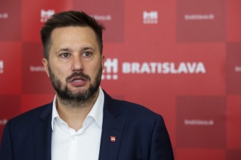 Vallom odobrený kandidát na šéfa DPB je blízky členovi Dozornej rady podniku