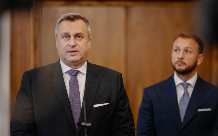 SNS podporí do funkcie kandidáta Hlasu