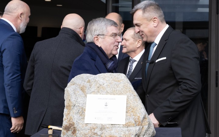 Šéf Medzinárodného olympijského výboru poklepal základný kameň, na slávnosti bol aj Danko