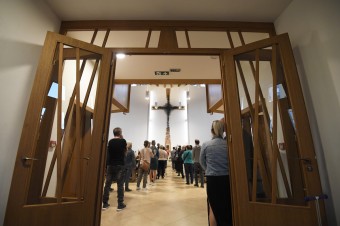 KBS si vlastné prieskumy nerobí, evanjelici si vedú štatistiky každoročne