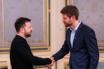 Líder PS sa stretol so Zelenským a káže to aj premiérovi. Fico hovorí o detinskosti