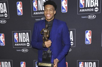 Najužitočnejším hráčom základnej časti NBS sa stal Grék Antetokounmpo