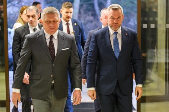 Hovoria o plánovaných útokoch na ústavné zriadenie, varujú pred provokáciami na protestoch
