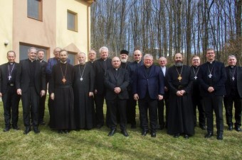 Vyzývajú na pokoj a zmierenie. Odkaz poslali aj koaličným a opozičným politikom