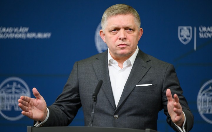 Zatiaľ sa bránime úspešne, vraví Fico. Útok spája s údajnými pokusmi o prevrat