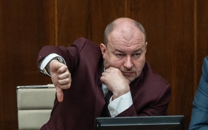 SNS už viac s huliakovcami rokovať nebude, povedal líder národniarov