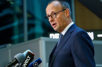 Požiarny múr proti AfD ešte nepadol, ale Merz už berie radikálom hlasy