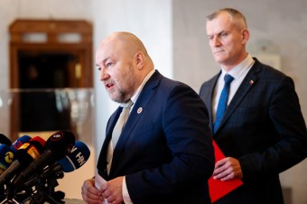 Huliak priznal, že vzal Malatinca, aby mal lepšiu pozíciu pri rokovaniach s Ficom