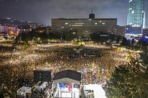 Dejú sa protesty na Slovensku kvôli mimovládkam a zasahovaniu USAID?