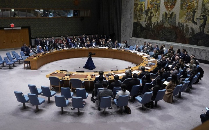 USA presadili návrh na rýchly koniec vojny na Ukrajine, Rusko už nenazývajú agresorom. Čo ponúka Putin?