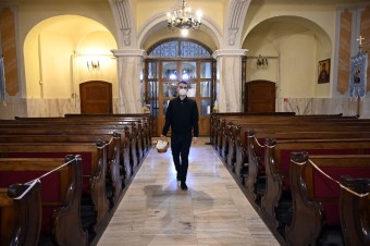 Obavy z prázdnejších kostolov sa nenaplnili. Ľudia sú štedrejší, hovoria farári aj niektoré zbierky