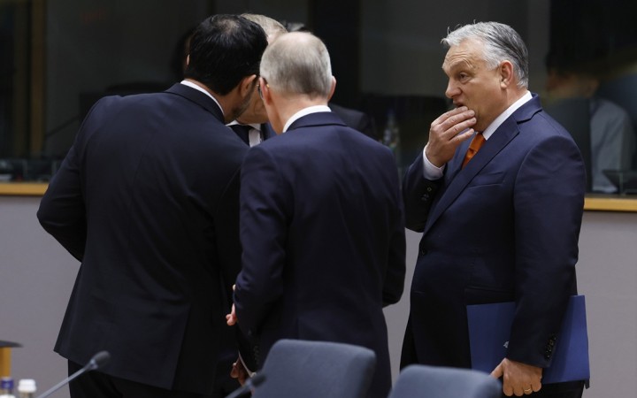 Orbán vetoval vyhlásenie o vojenskej pomoci Ukrajine, Fico závery podporil