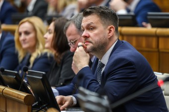 Sú schopnejší ľudia ako Raši, vraví Migaľ. Ak dostanete rezort, musíte dodržiavať zmluvu, reaguje minister