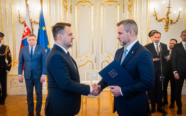 Členom vlády sa stávate len pre dohody, nie vďaka mandátu ani odbornosti