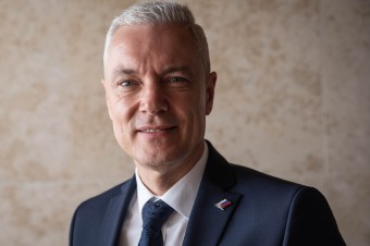 Ja podobné salto mortale nikdy urobiť nechcem, moje rebelstvo splnilo svoj účel
