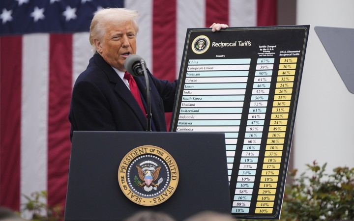 Trump oznámil clá pre celý svet, na dovoz z EÚ uvalil 20 percent