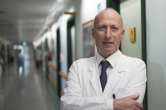 Pápeža musíme niekedy brzdiť, von chcel ísť už v sobotu, dôsledky choroby nechce skrývať