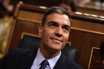 Španielsky parlament nevyslovil dôveru premiérovi Pedrovi Sánchezovi