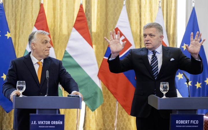 Fico s Orbánom sa k téme nevyjadrili. Spoločne vyzdvihovali najlepšie vzťahy v histórii