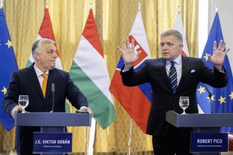 Fico s Orbánom sa k téme nevyjadrili. Spoločne vyzdvihovali najlepšie vzťahy v histórii