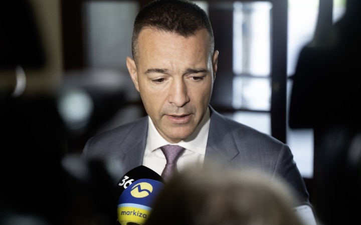 Drucker plánuje veľkú zmenu, potrebných bude tisíc nových učiteľov